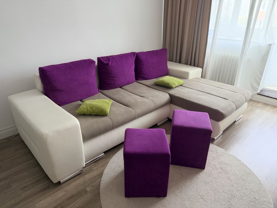 Canapea extensibila, 280 cm lungime + 2 taburete