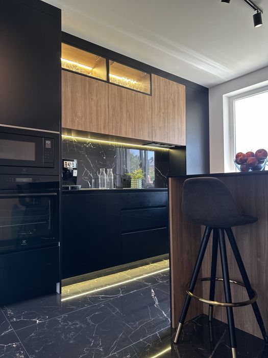 Casa moderna premium, complet mobilata Dezmir ( zona Bonas)