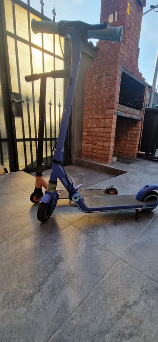 Vând trei trotinete triciclete 1 aovo 2 copie după Xiaomi 3 ninebit de copii cu una de scheme cadou