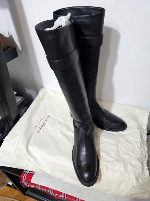 Cizme din piele Salvatore Ferragamo