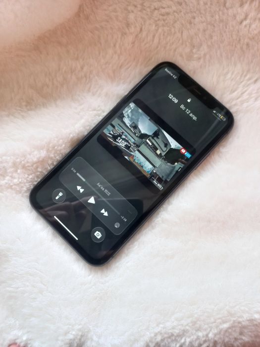 Айфон 11  срочно