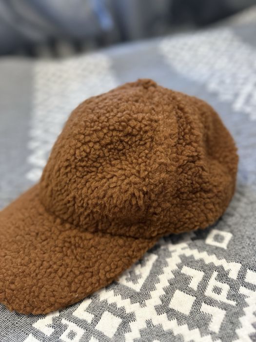 Головные уборы , новые