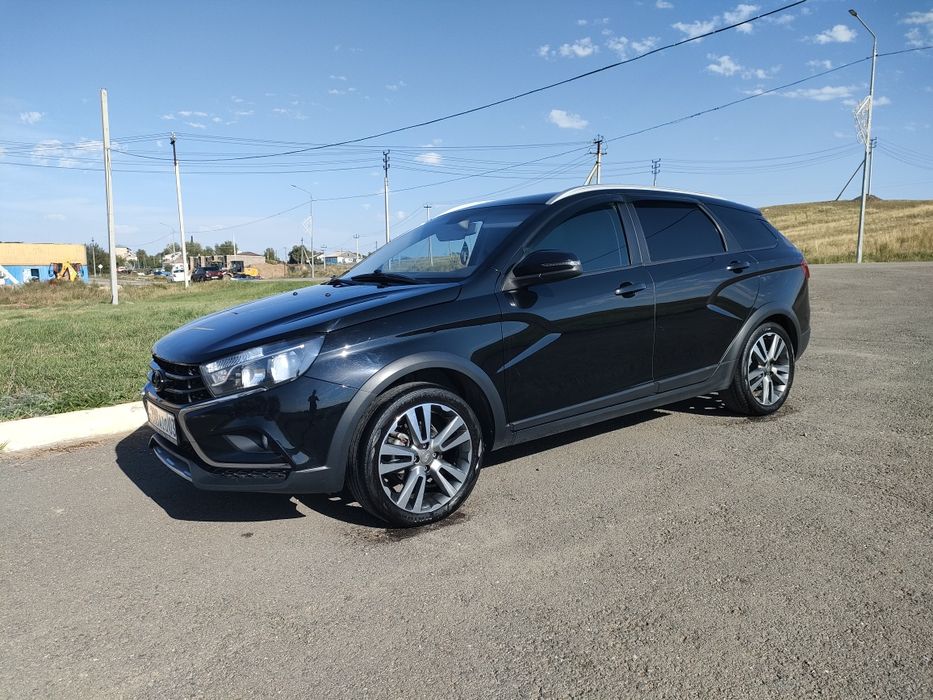 Продам Веста кросс универсал