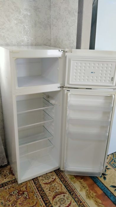 Холодильник продам