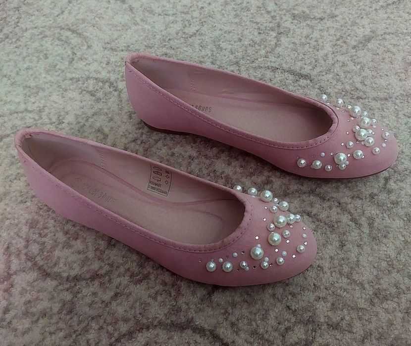 Велурени балерини с декорация