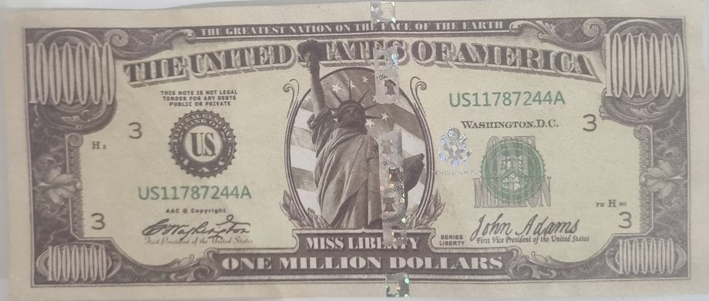 Сувенирные деньги для привлечения богатства