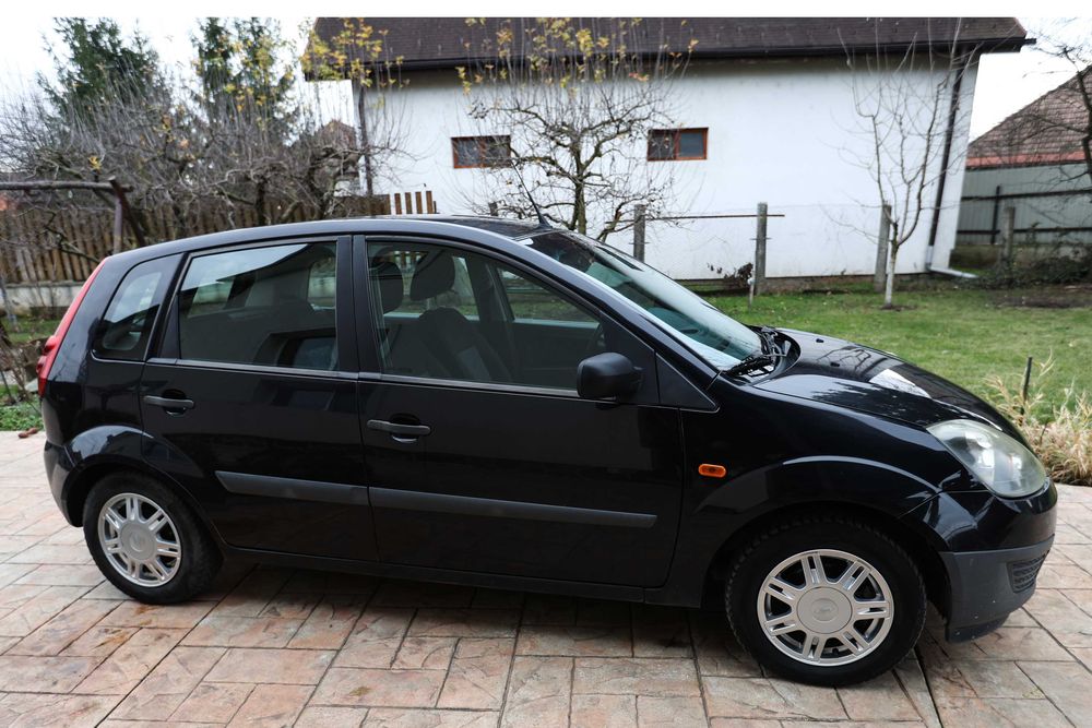 Autoturism Ford FIESTA AN FABRICATIE 2006 .