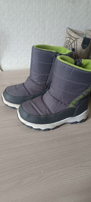 Обувь зимняя на мальчика.