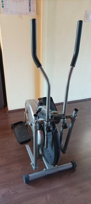 Vand bicicleta fitness de apartament