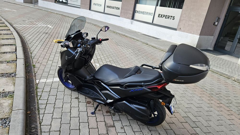 Vand scuter Honda Forza 350 sau Yamaha XMax 300