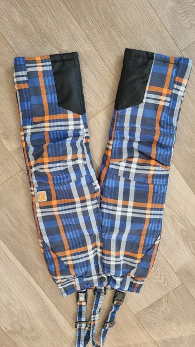 Pantaloni de ski mărimea 116