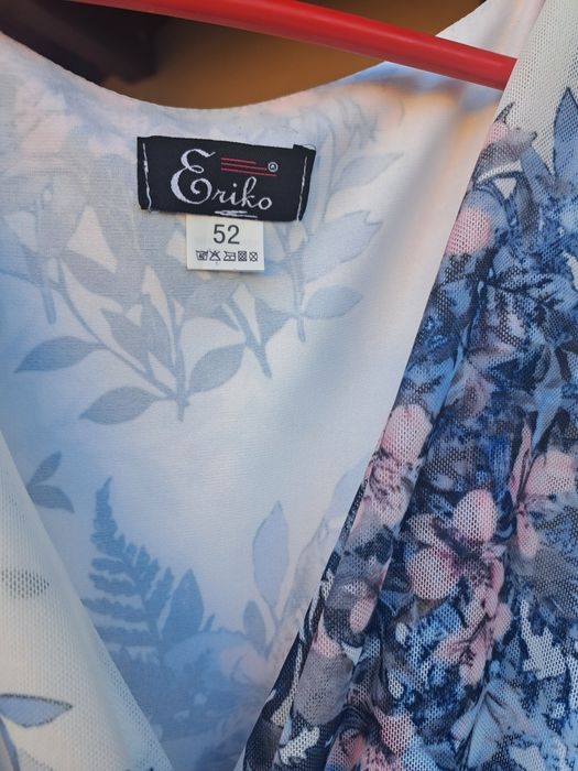 Vand rochie marime mare 52