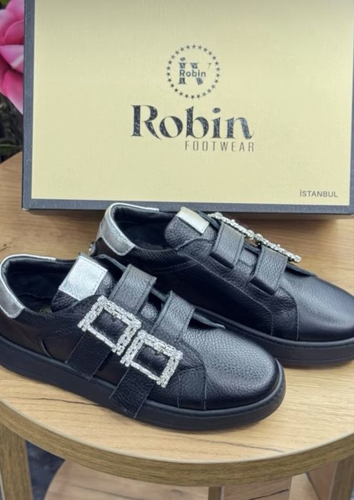 Robin бренд аяқ киімі