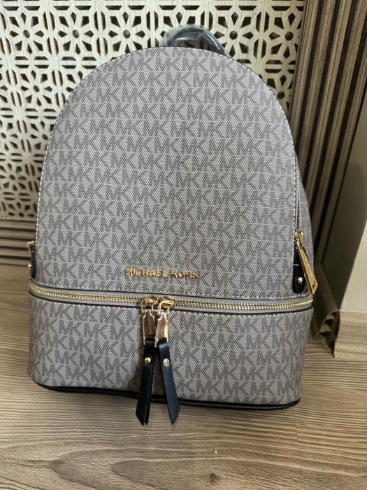 Дамска раница на Michael Kors