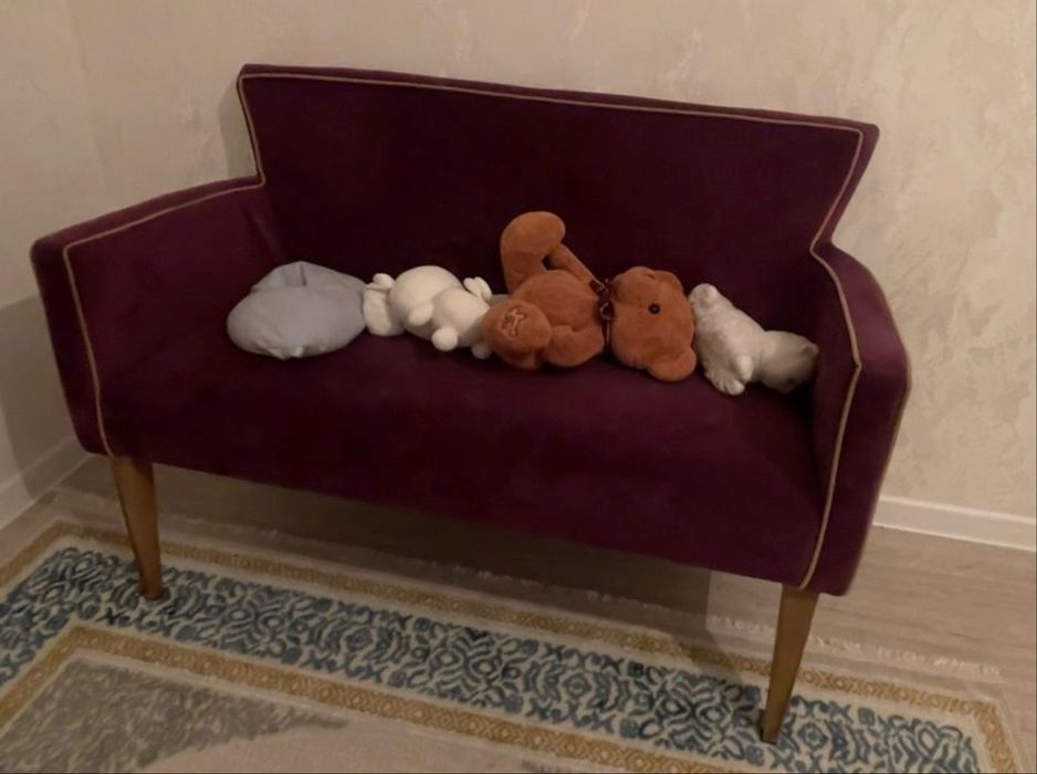 Диван для студии