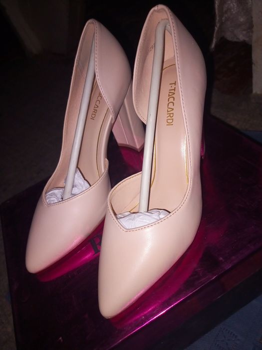 Таза туфли 150 ге 35 раз