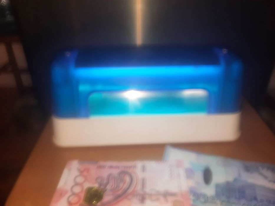 Детектор ультрафиолетовый для купюр