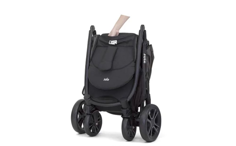 Продам коляску фирмы Joie