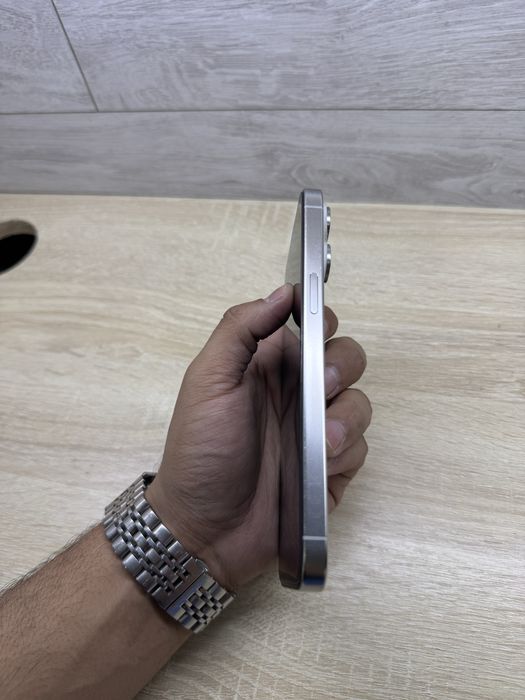 Продаю iphone 15 pro max 1tb