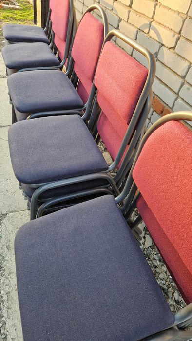 Продам офисные стулья