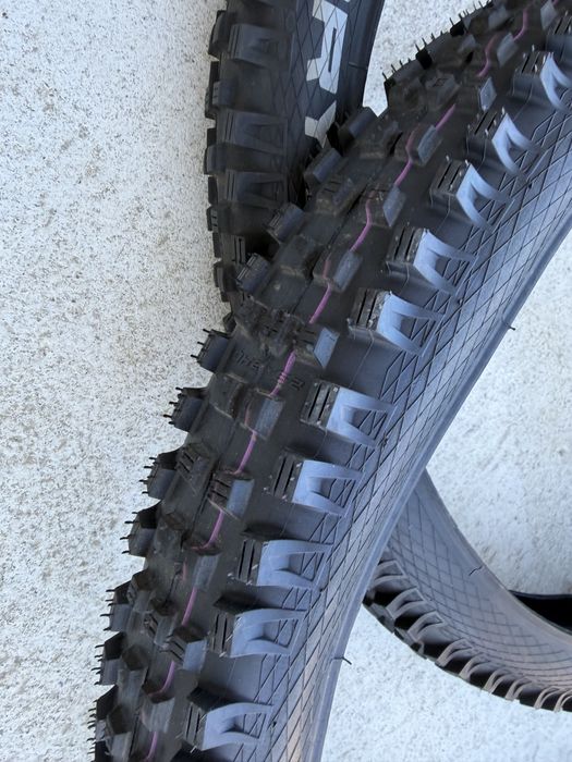 Външни гуми Schwalbe Magic Mary и  Big Betty