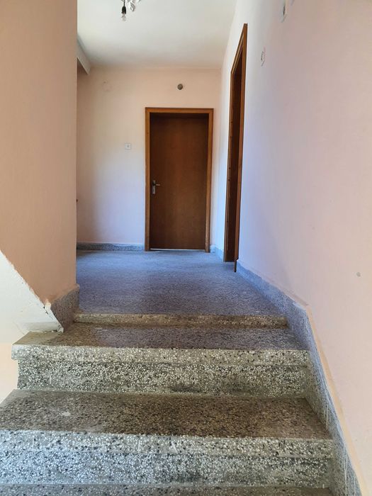 Продава се Къща в с. Чифлик, Област Ловеч - 200 кв.м за 459 €/кв.м - Снимка #11