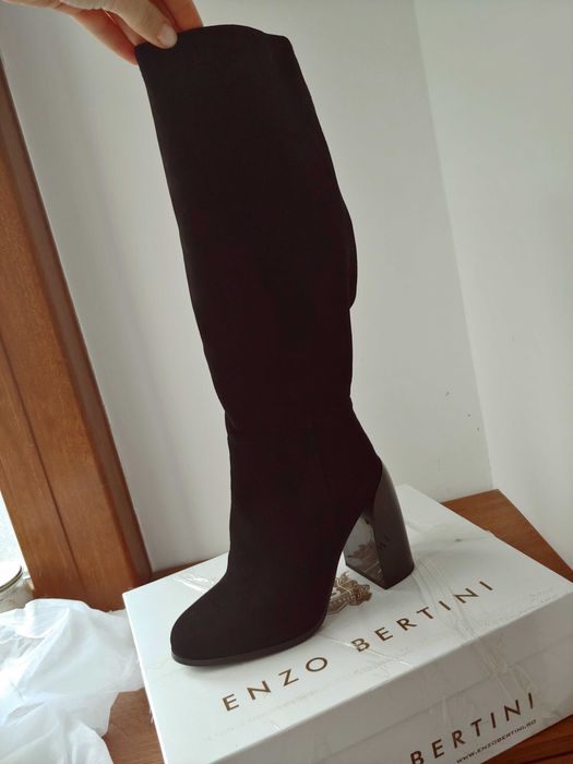 Cizme noi marimea 38 pret 300 ron