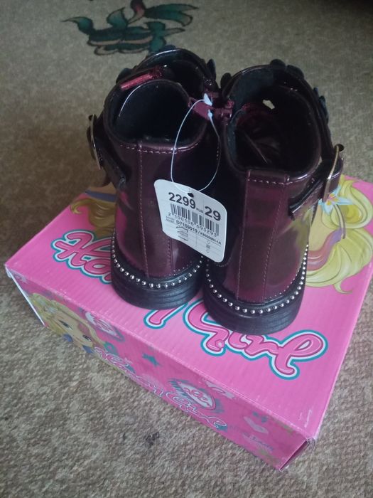 Ботинки для девочки