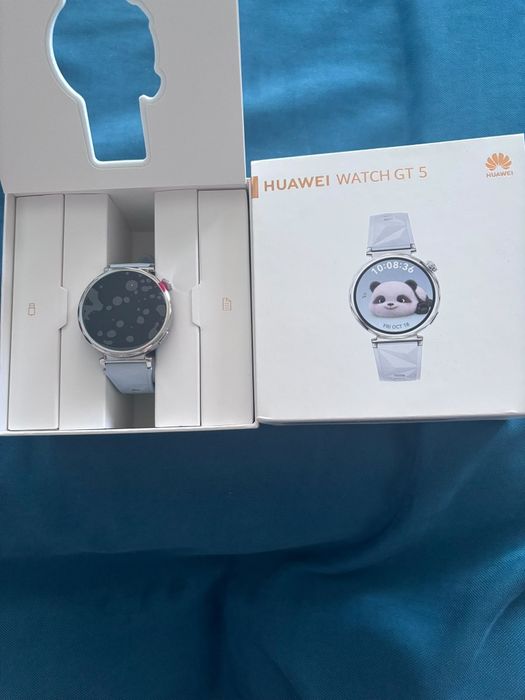Часовник Huawei gt 5