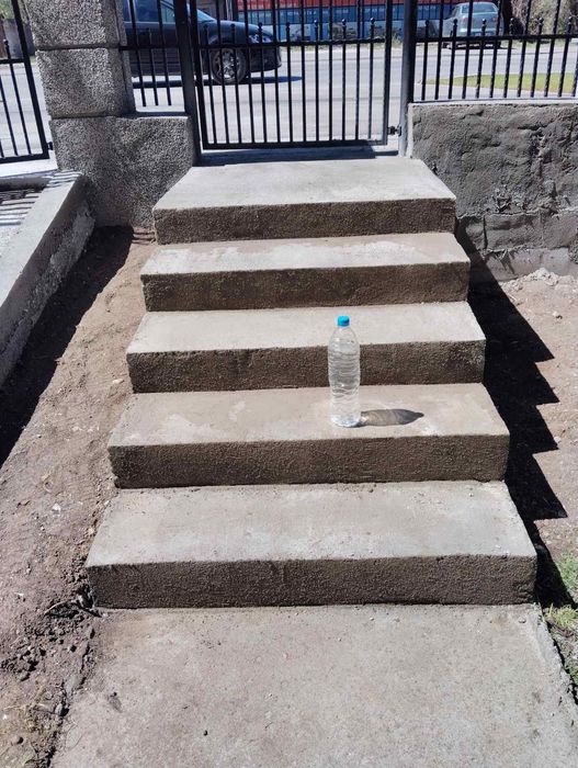 Ограда.  Куфражи и Бетон Камък