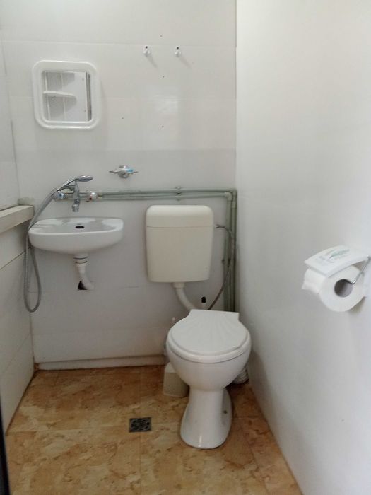 Дава под наем  озаведено бунгало до брега в Карияни-2500 евро/12 м.