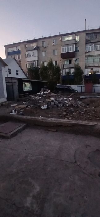 Отдам фундамент на бут. В центре города. Самовывоз