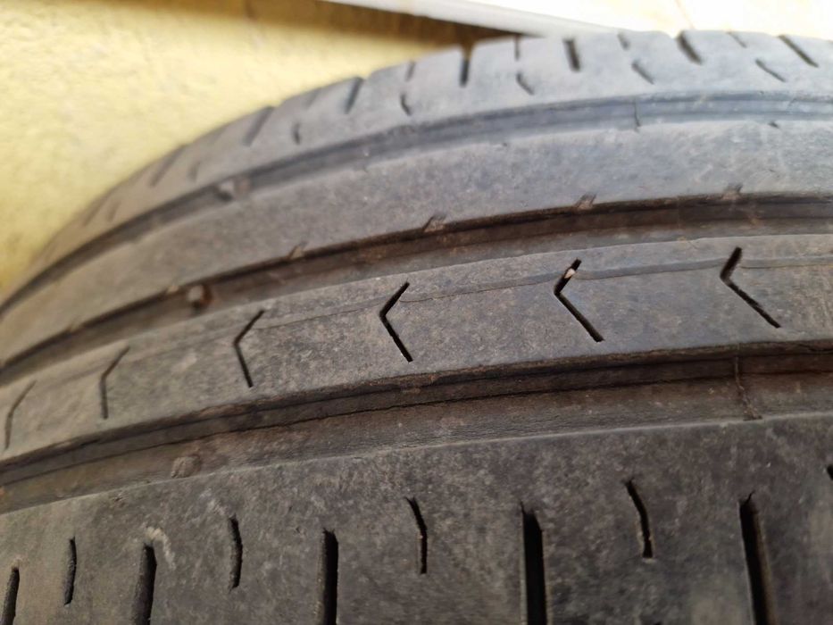 4 бр. летни гуми 185/65/15 Continental