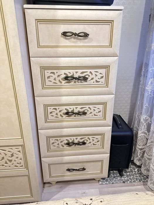 Спальный гарнитур