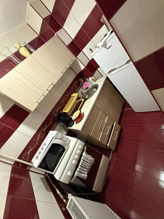 Închiriez garsonieră pe Craiovei