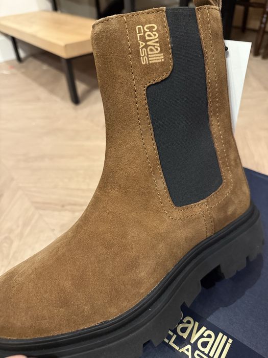 Нови ботуши cavalli class, естествена кожа