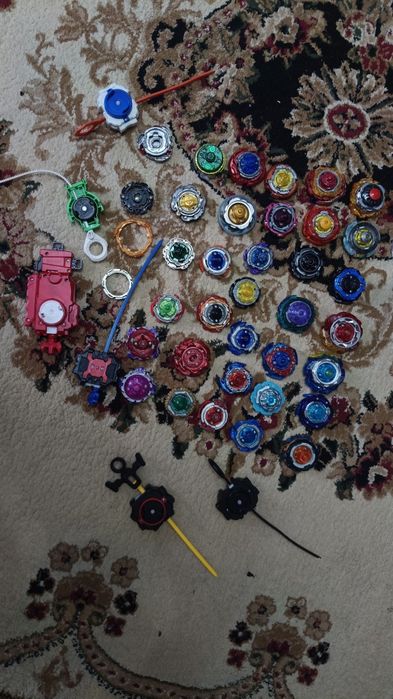 Продаю Beyblade (Бейблейд) — б/у, в хорошем состоянии,