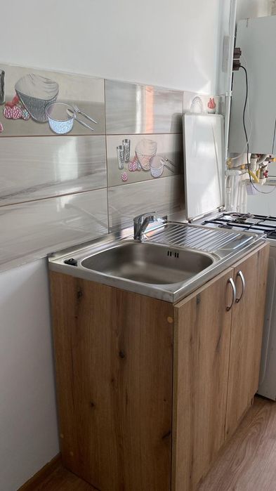Inchiriez apartament 2 camere