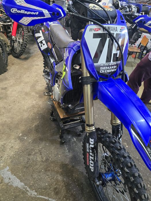 Пластмаси за YZ и YZF