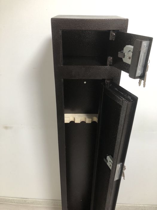 Сейф металлический