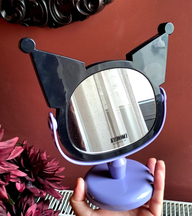 Oglinda cu picior kuromi oglinda makeup