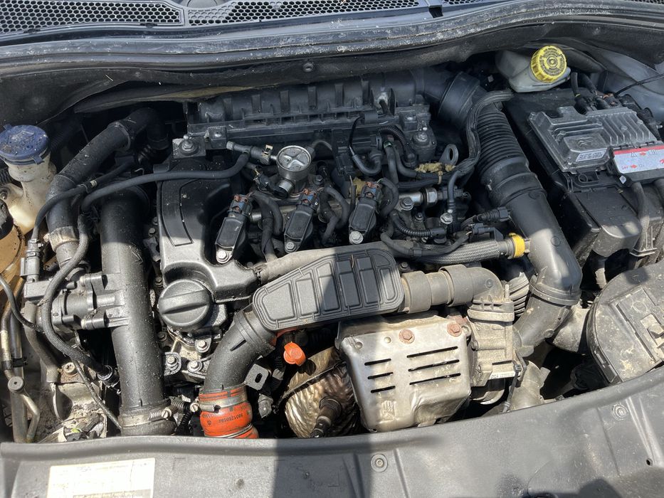 На части! Peugeout 2008 Пежо 2008 1.2 бензин