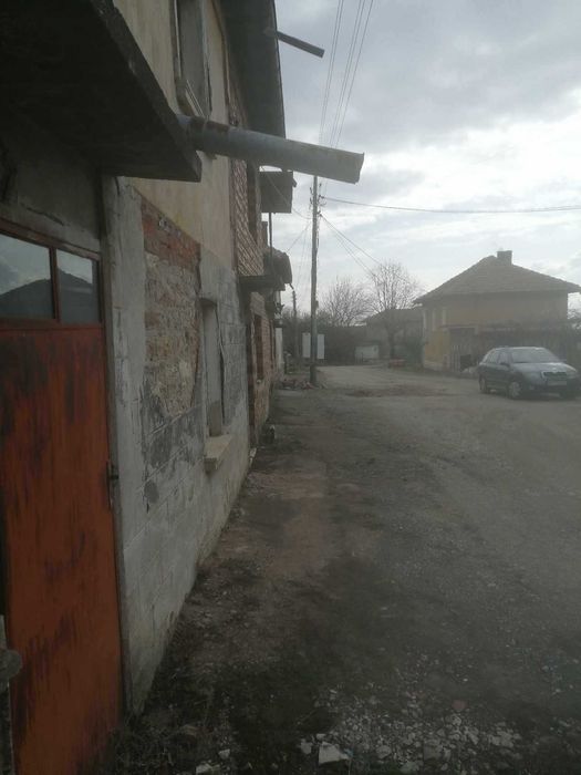 Продава се Къща в Враца, Център - 80 кв.м за 491 €/кв.м - Снимка #2