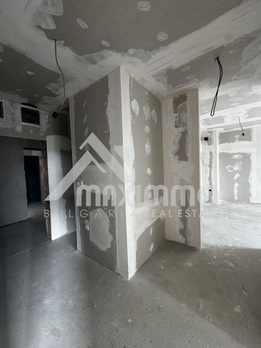 Продава се Тристаен апартамент в Варна, Аспарухово - 90 кв.м за 932 €/кв.м - Снимка #11