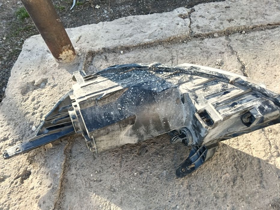 Продам фару на Kia Rio