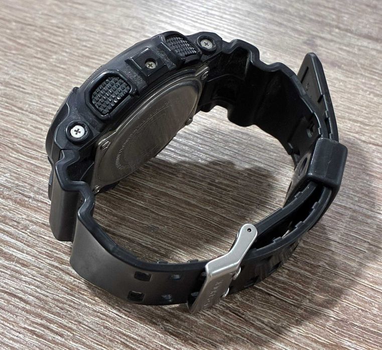 Продавам Часовник Casio G-shock GA-100 5081