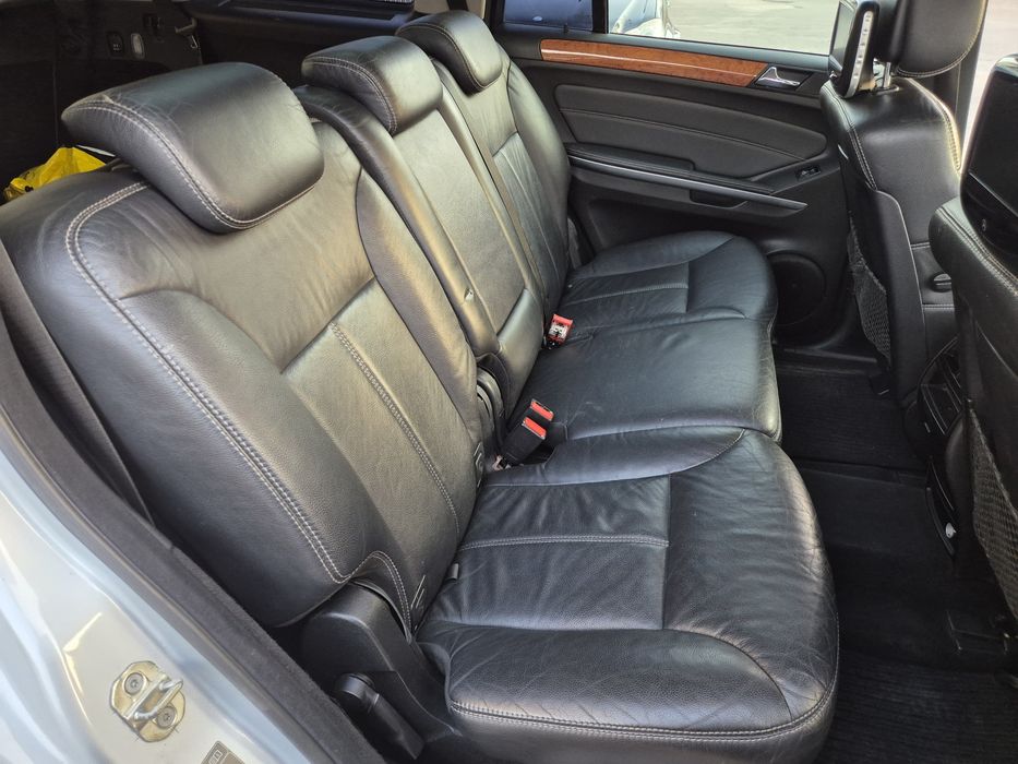 Салон Мерцедес ГЛ Х164 седалки Mercedes GL X164 черен кожен салон