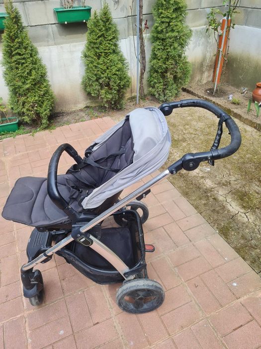 Детска количка „Бащи, майки, татковци“