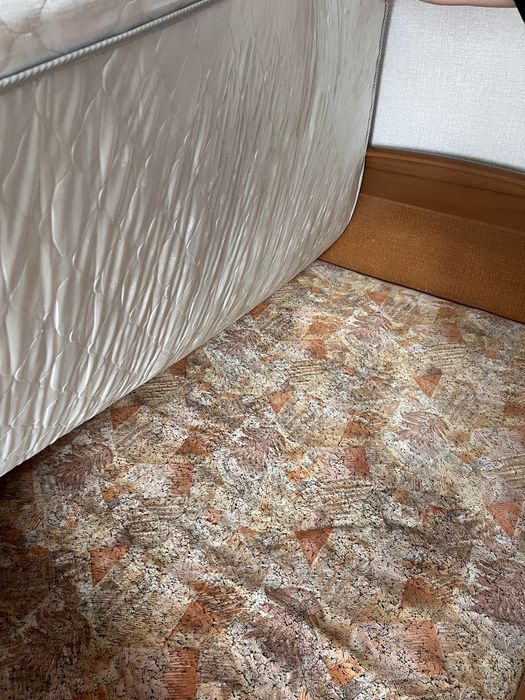 Продаю кровать и матрас 140см