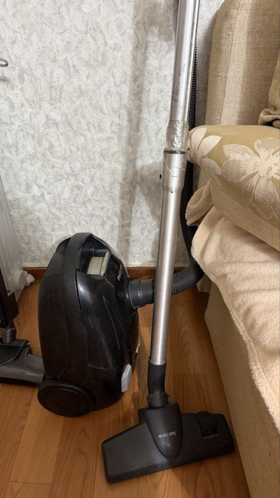 Продам пылесос phillips